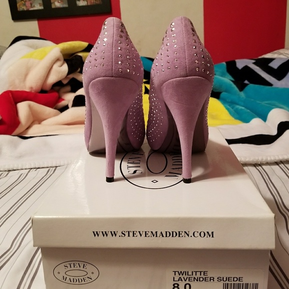 Lavender pumps - Picture 3 of 3